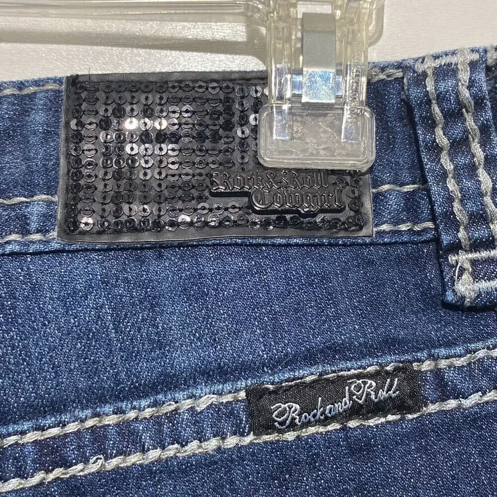 Rock and Roll Cowgirl Women's Blue‎ Embellished Low Rise Jeans Size 33X34